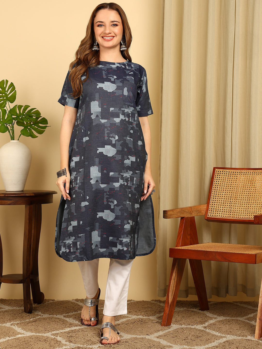 Indigo Blue Solid Cotton Blend Regular Straight Kurta