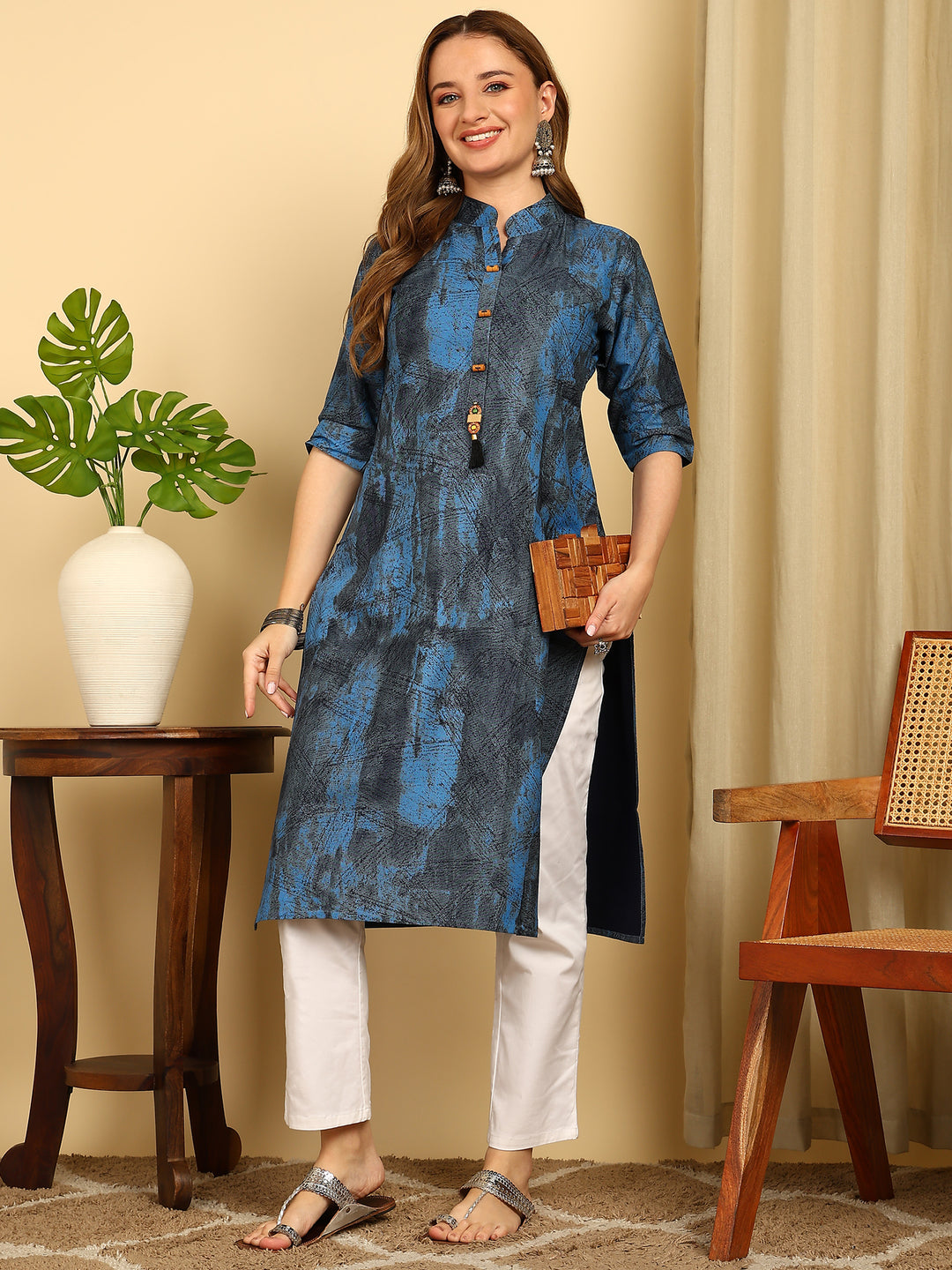 Indigo Blue Solid Cotton Blend Casual Straight Kurta