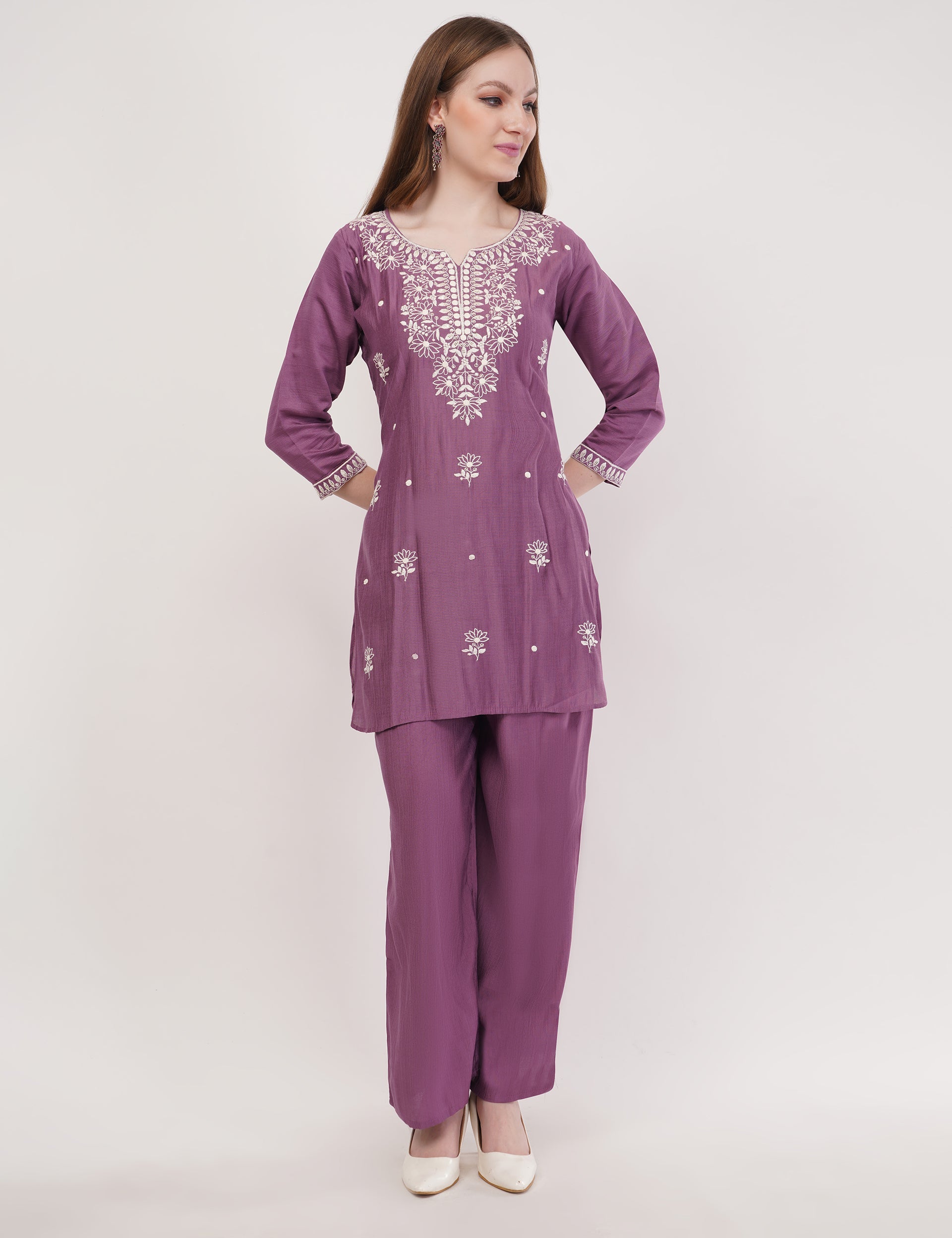 Lavender Ethnic Co-Ord Set With White Embroidery - Set Of 2