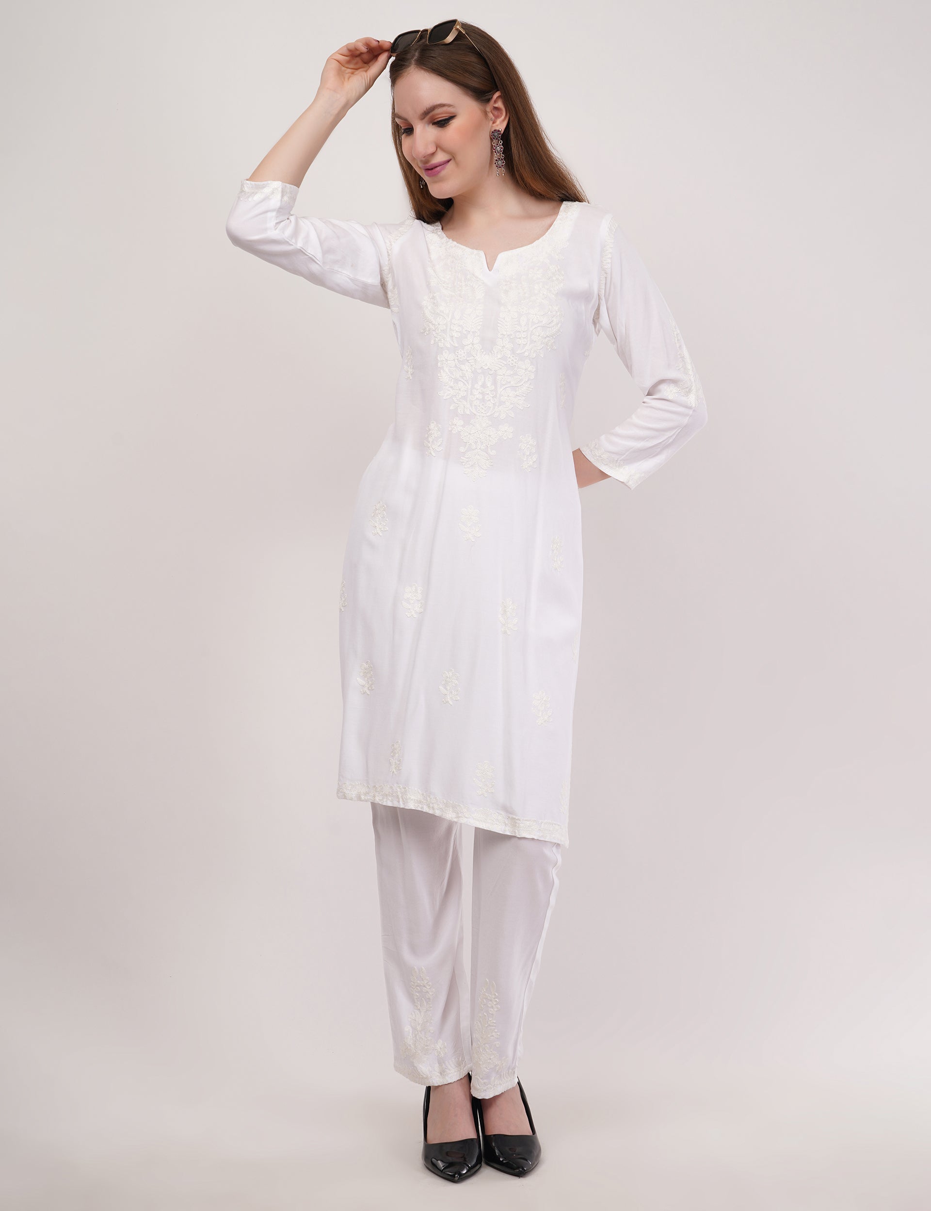 White Ethnic Kurti Co-Ord Set With White Embroidery - Set Of 2