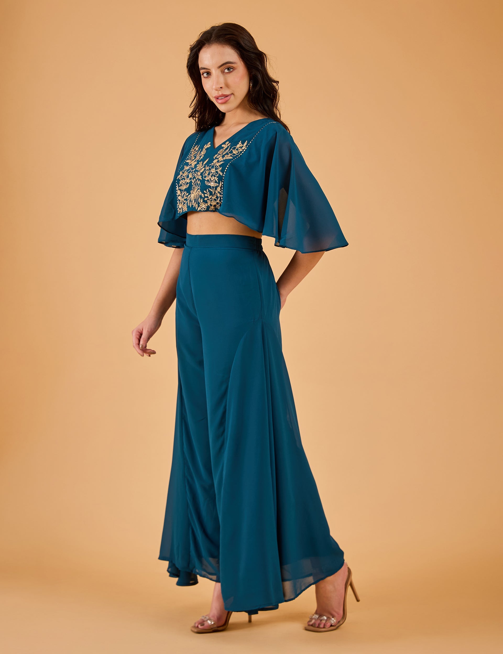 dhartii Teal Bloom Solid Embroidered Fusion Set