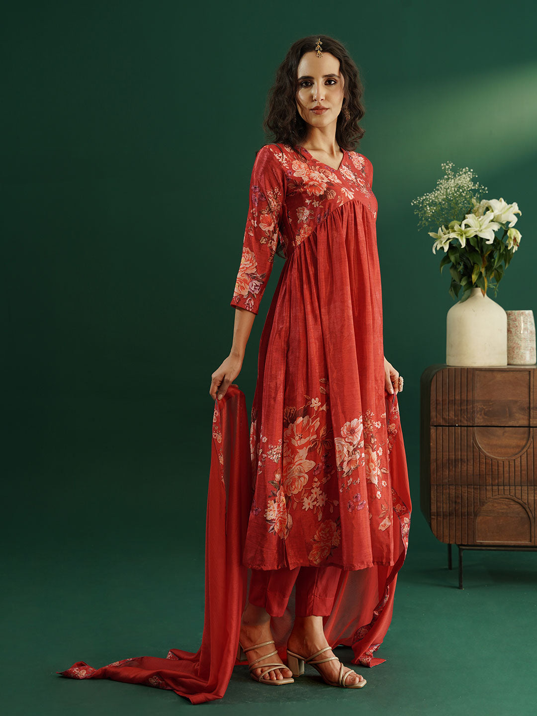 dhartii Fashionable High Low Hem Floral Printed Suit Set with Chiffon Dupatta and Pants (3 Piece Set)