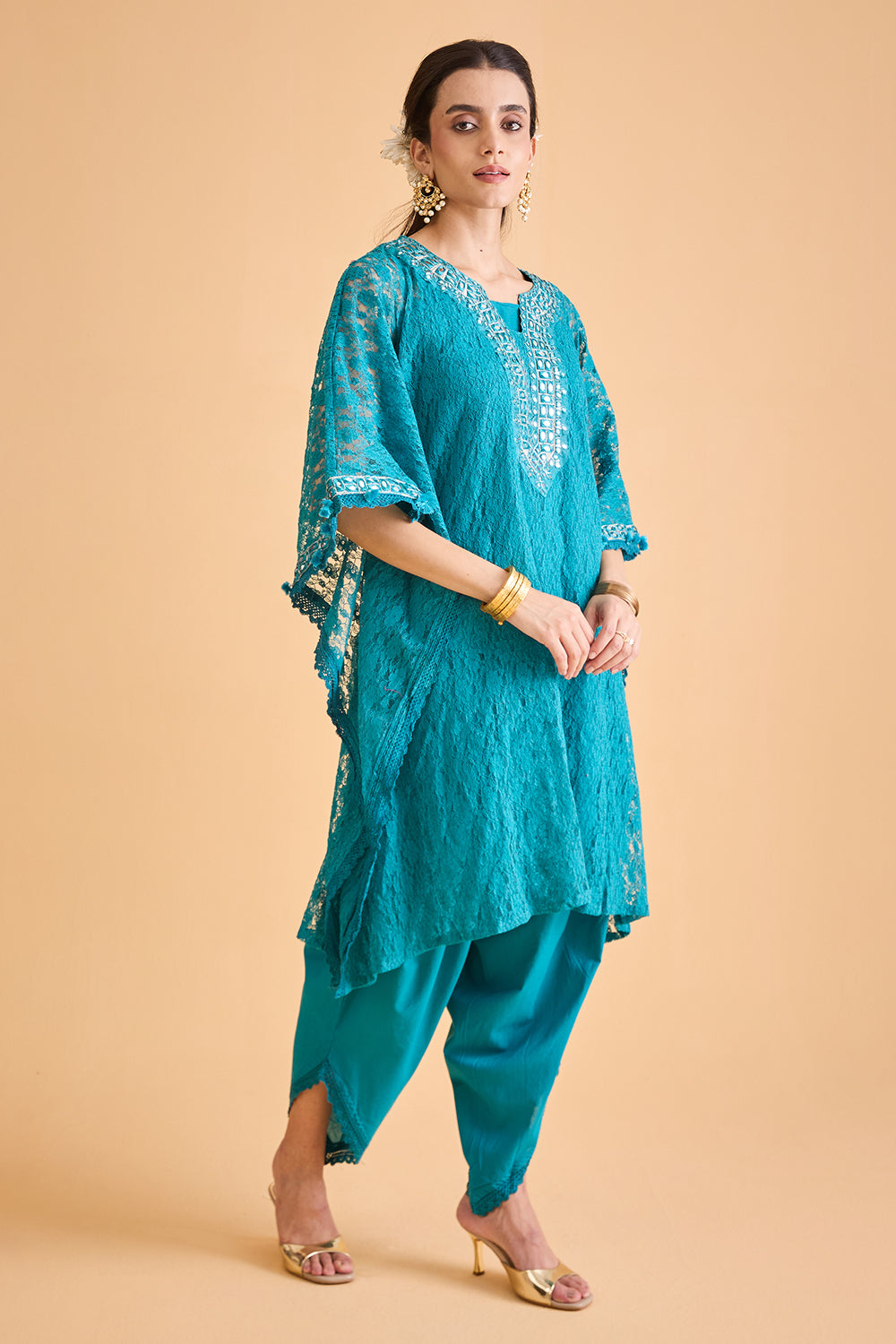dhartii Turquoise Blue Embroidered Kaftan Set