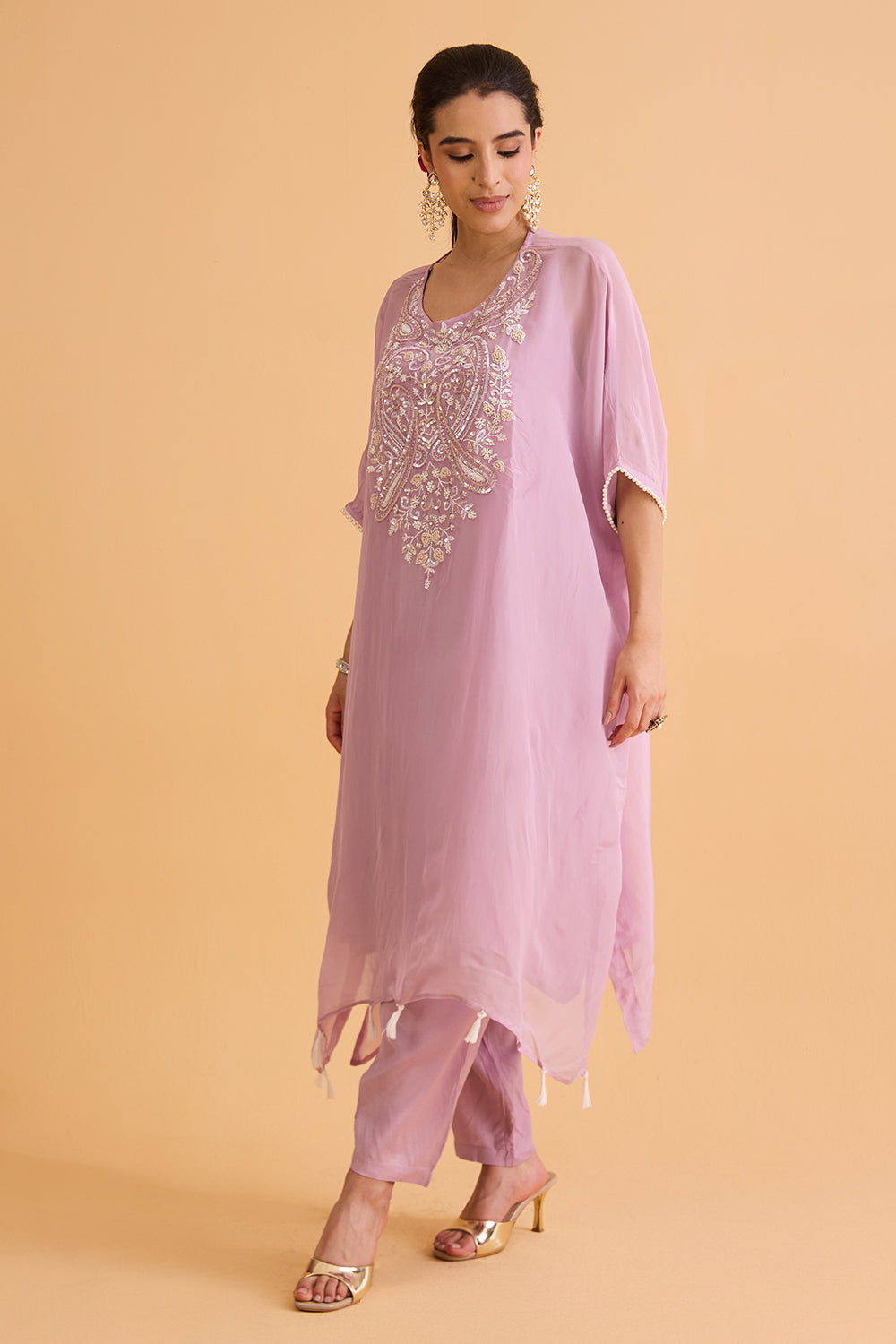 dhartii Soft lavender Embroidered Crepe Kaftan Set