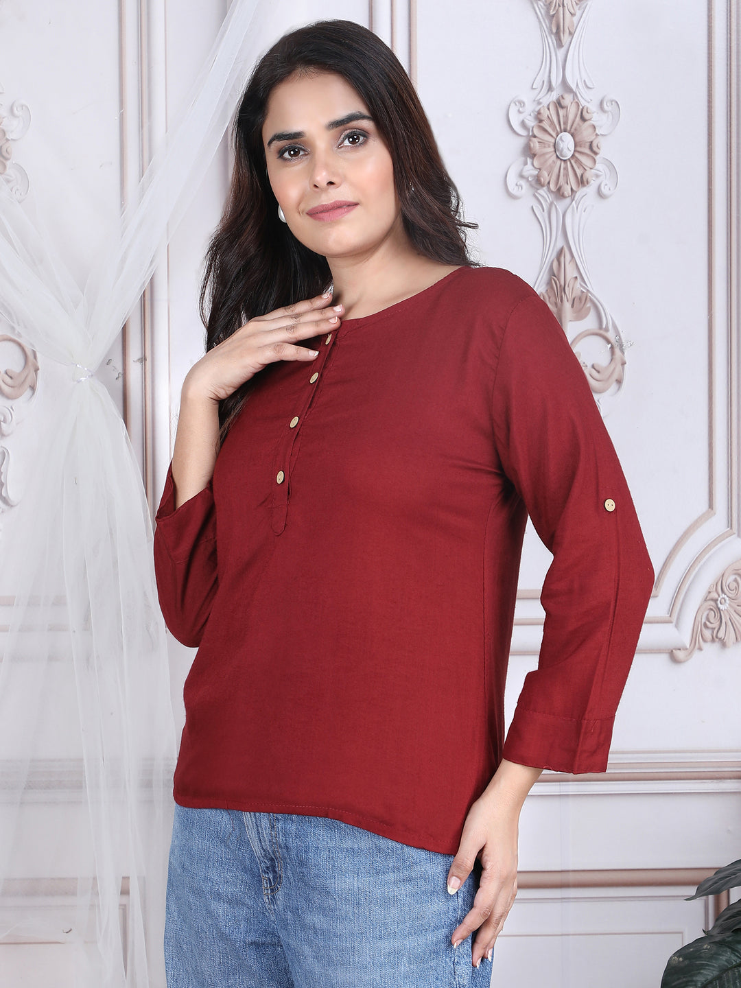 Maroon Solid Straight Round Neck Rayon Top