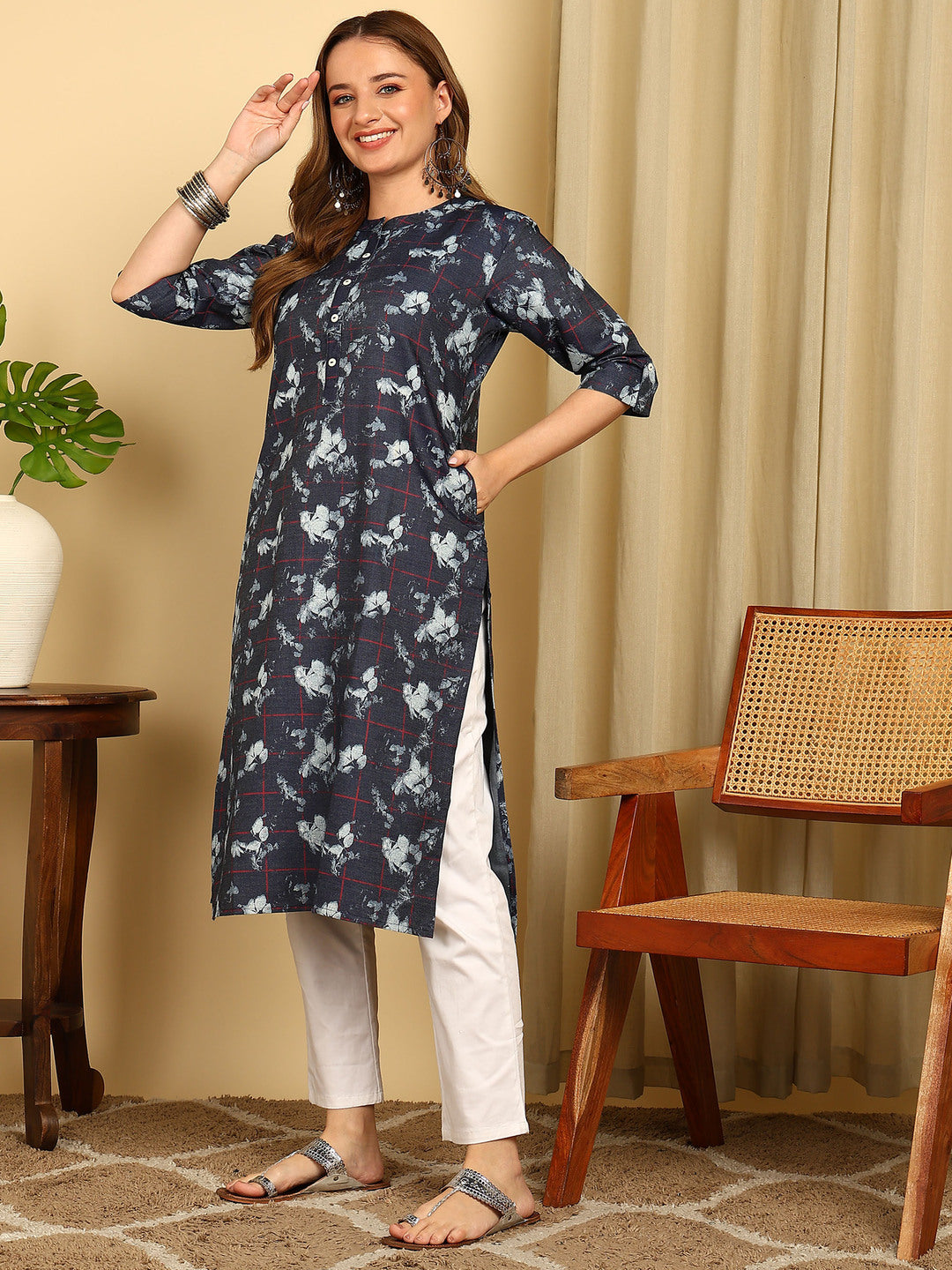 Indigo Blue Solid Cotton Blend Straight Kurta
