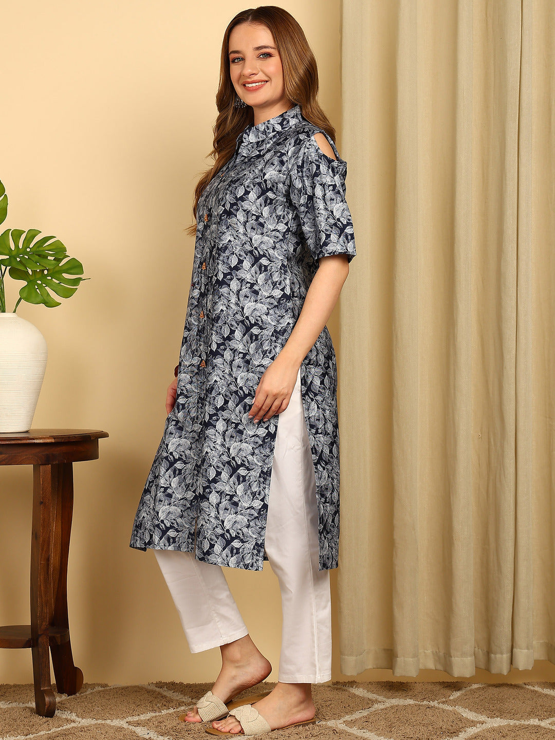 Indigo Blue Solid Cotton Blend Classic Fit Straight Kurta