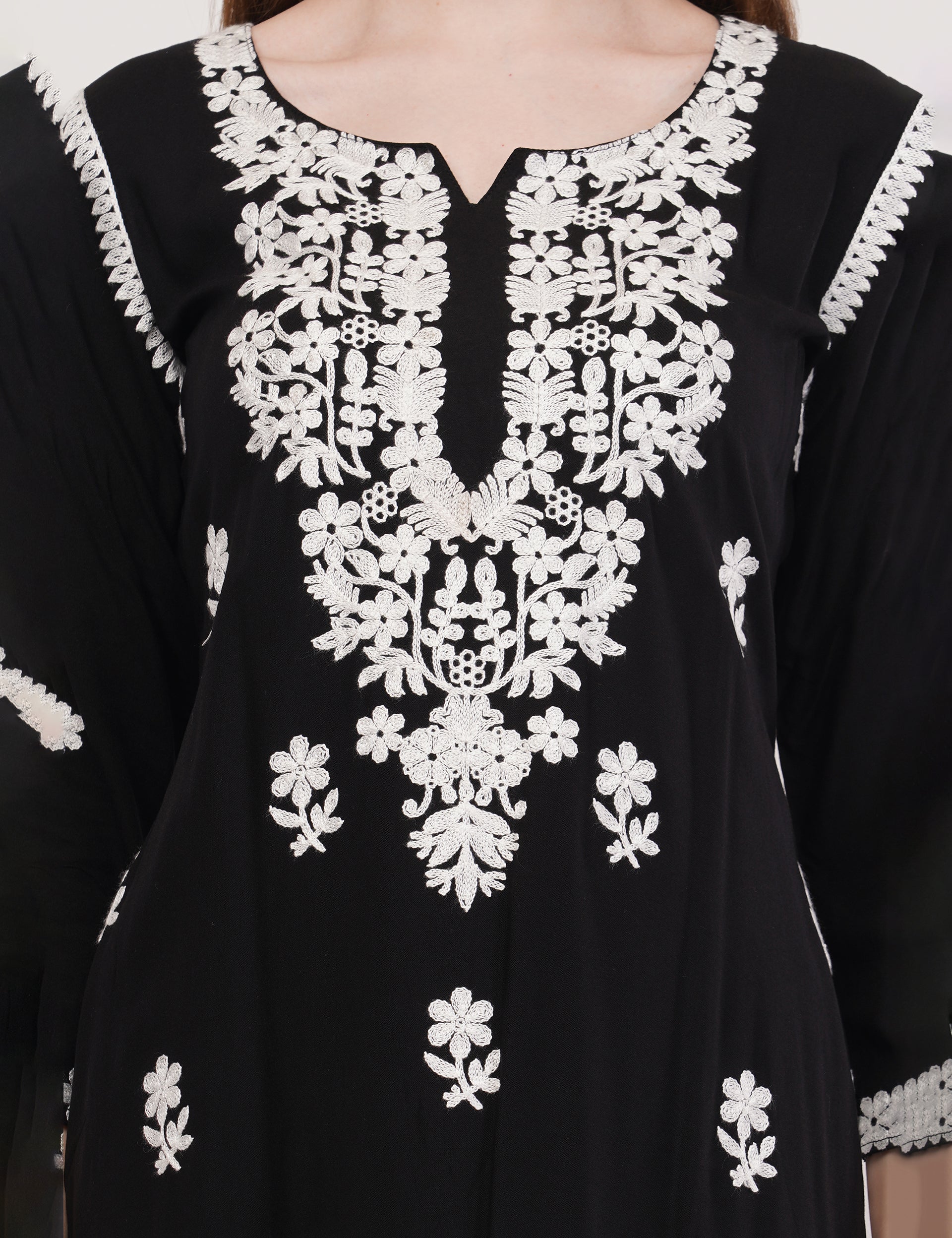 Black Ethnic Kurti Co-Ord Set With White Embroidery - Set Of 2