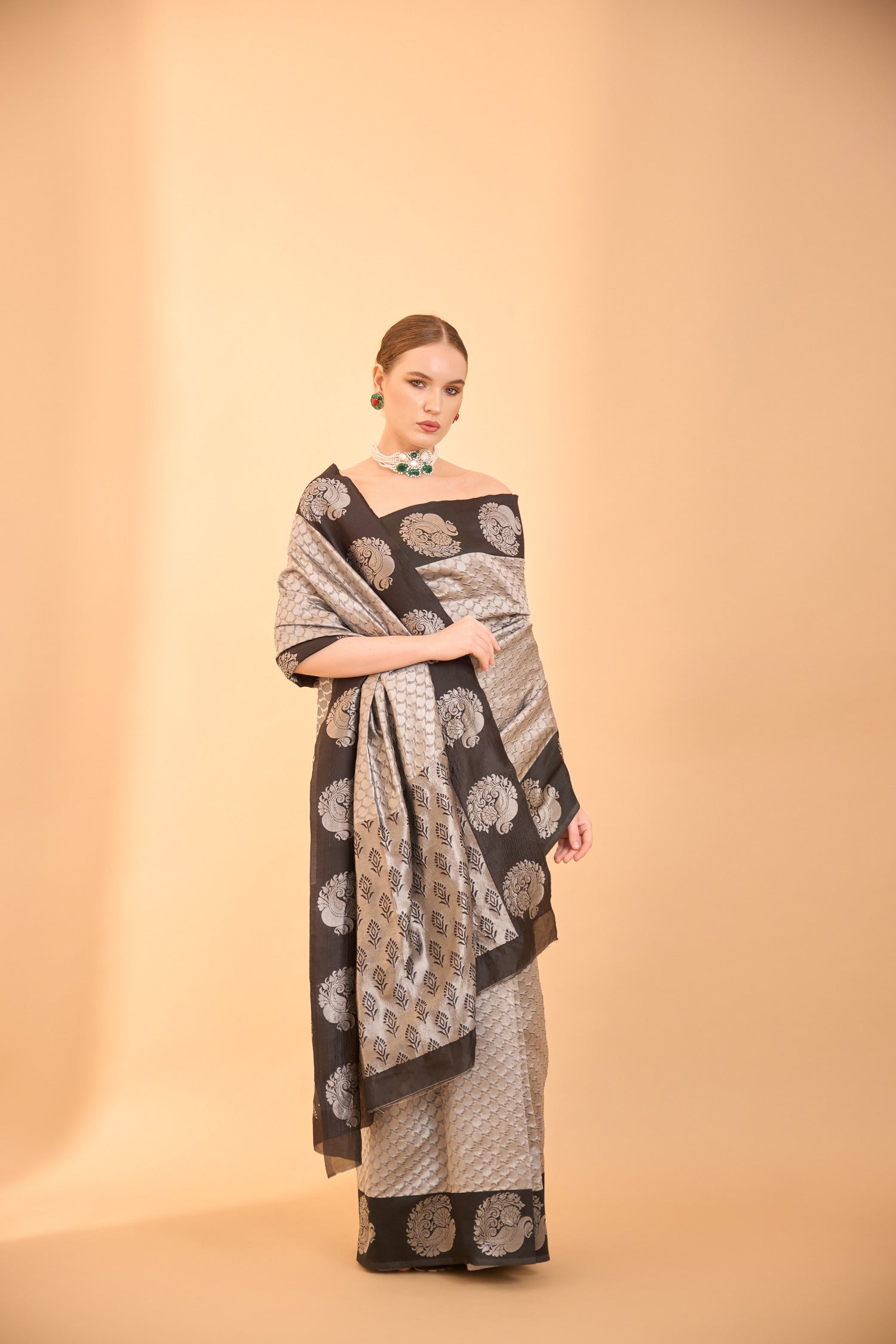 Light Grey Banarasi Silk Saree with Contrasting Black Border & Motifs