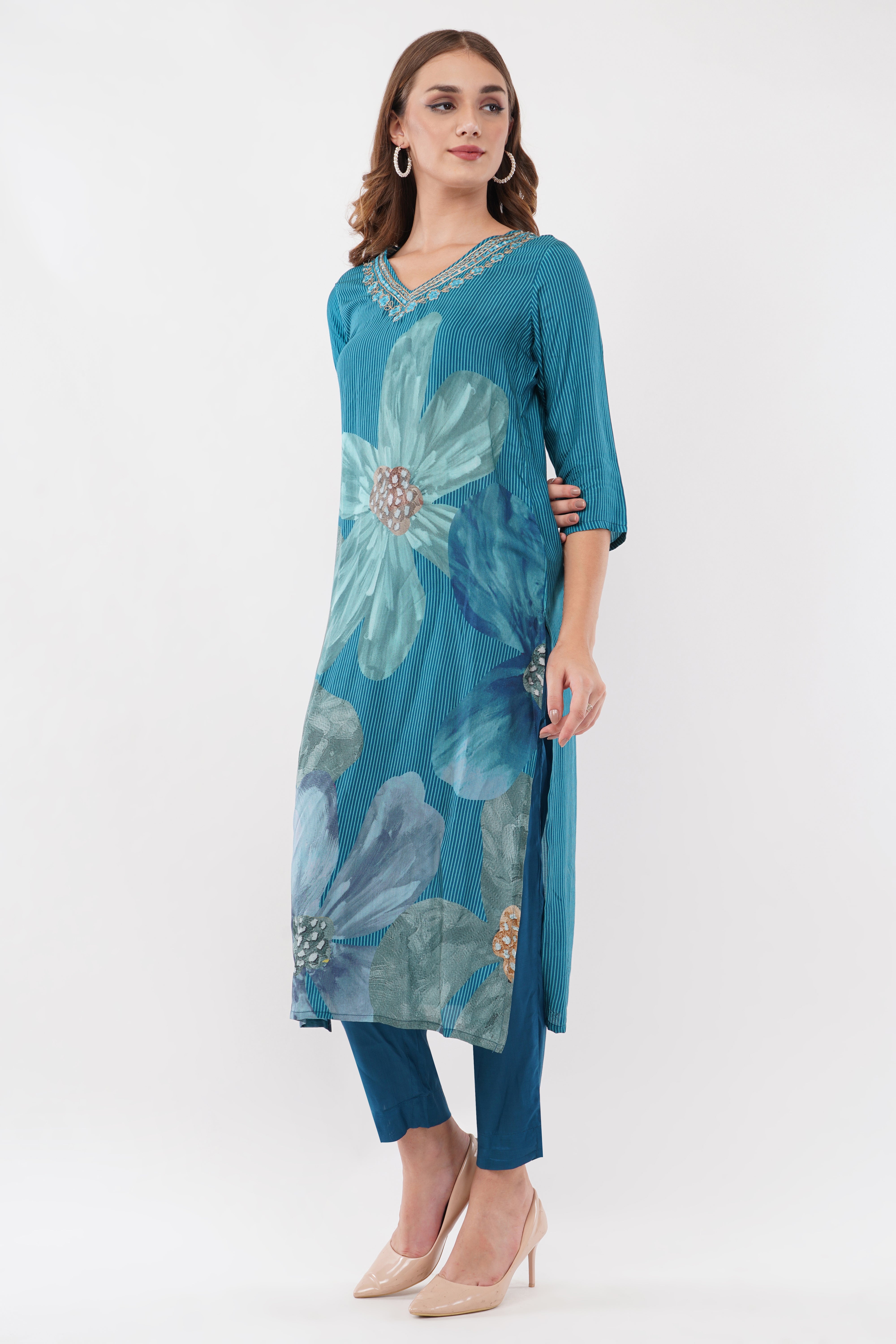 Muslin Organza Dupatta With Digital Printed Teal Blue Suit - Set Of 3