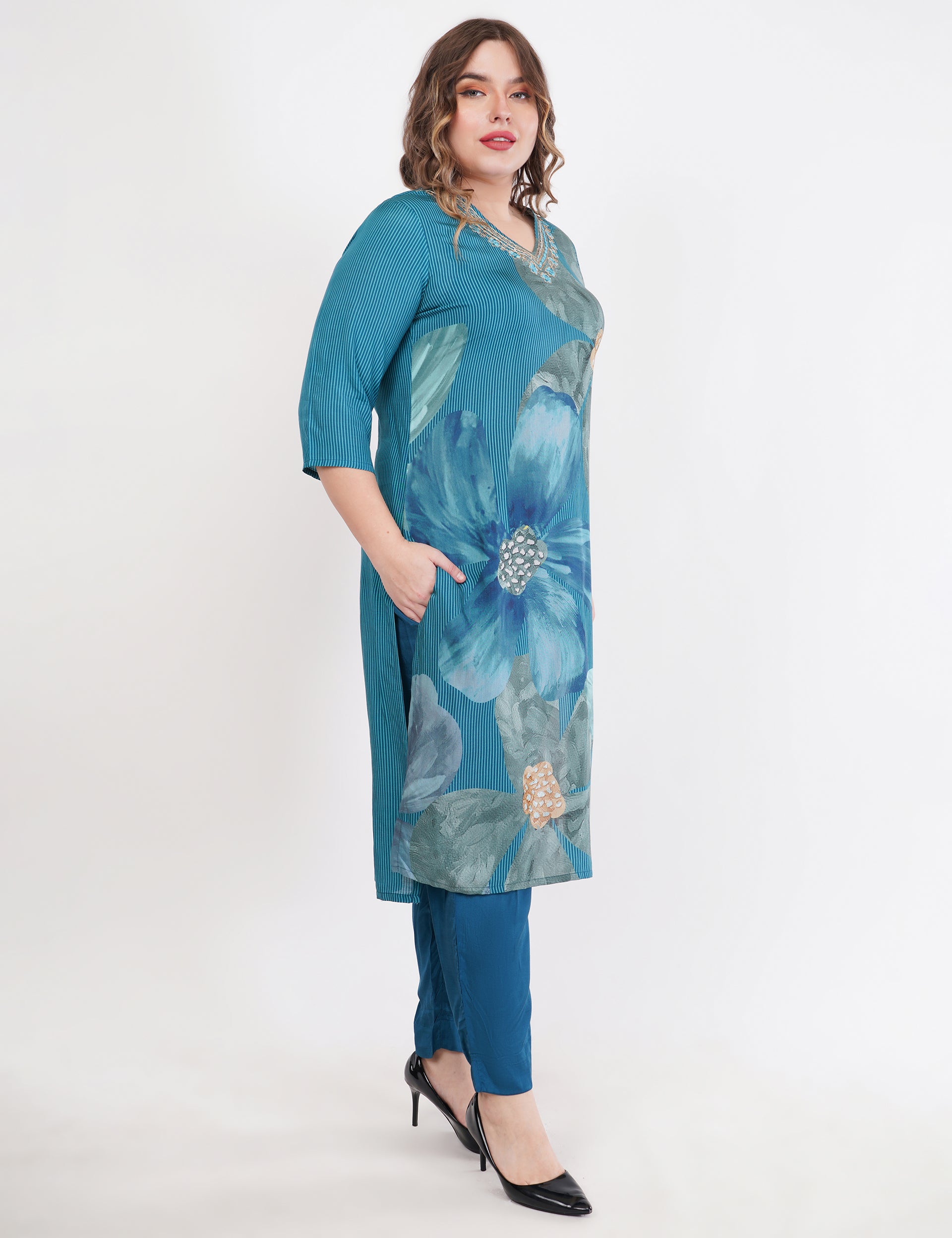 Muslin Organza Dupatta With Digital Printed Teal Blue Suit - Set Of 3