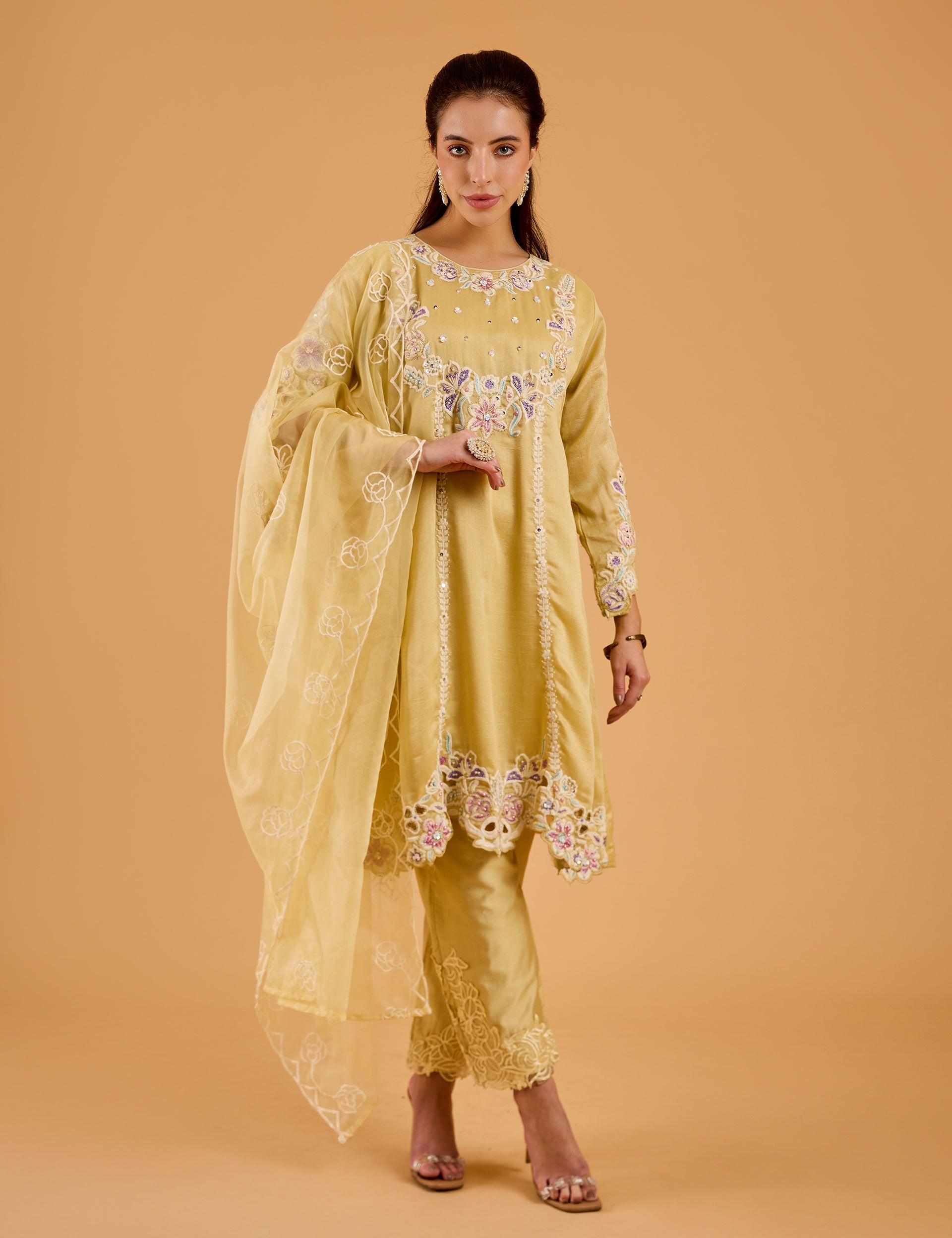 dhartii  Chalk Yellow Radiant Embroidered Chinnon Kurta Set