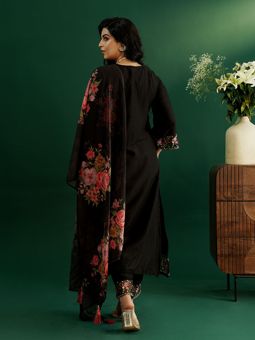 dhartii Fashionable Black Trending Thread-Embroidered Suit Set with Floral Printed Dupatta and Pants (3 Piece Set)