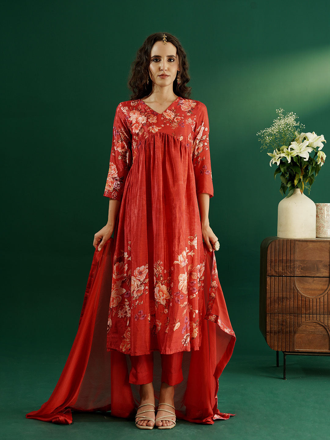 dhartii Fashionable High Low Hem Floral Printed Suit Set with Chiffon Dupatta and Pants (3 Piece Set)