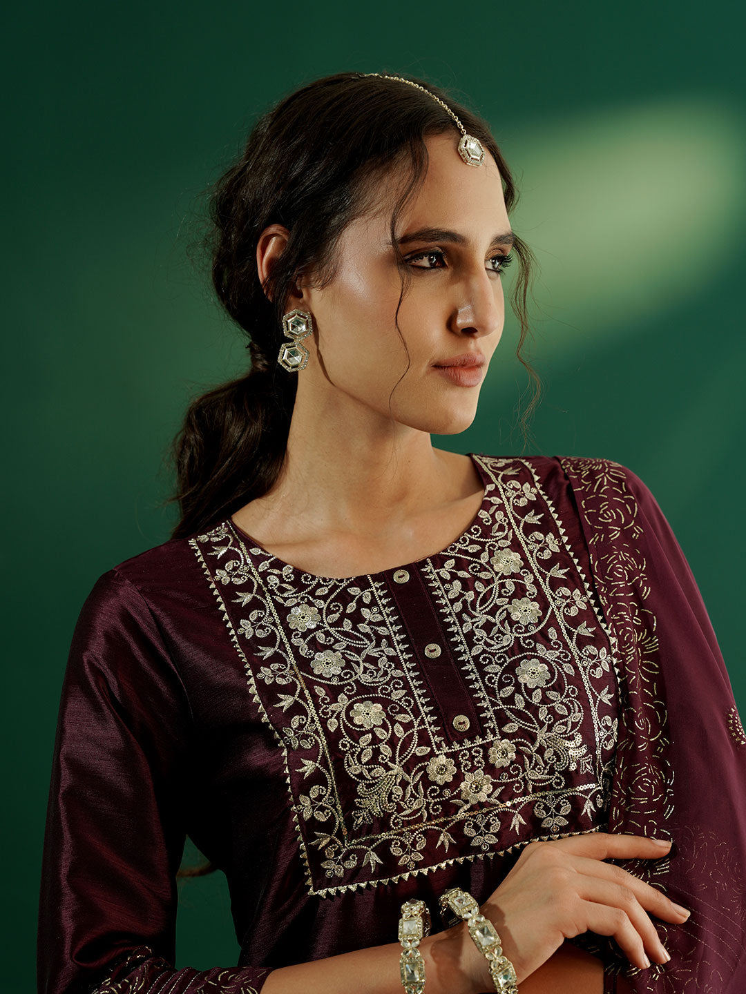 dhartii Elevated Fashionable Purple Embroidered Suit Set with Printed Oraganza Dupatta and Pants (3 Piece Set)