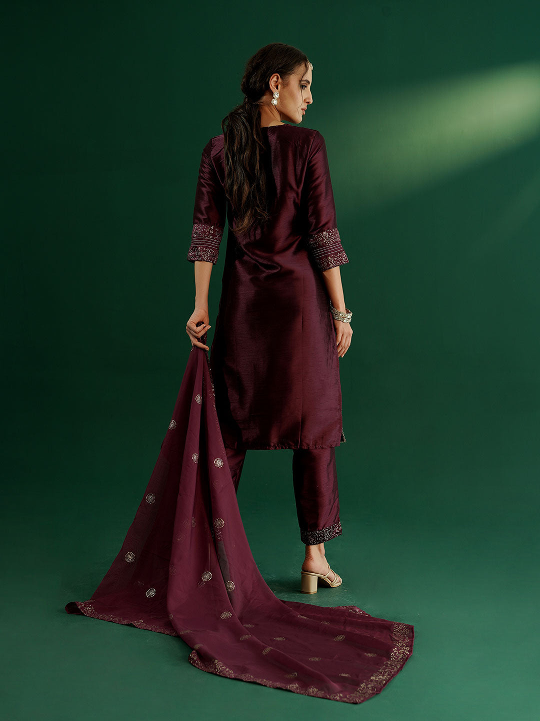 dhartii Elevated Fashionable Purple Embroidered Suit Set with Printed Oraganza Dupatta and Pants (3 Piece Set)